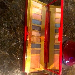 Estée Lauder pure color envy eye and cheek palette nudes